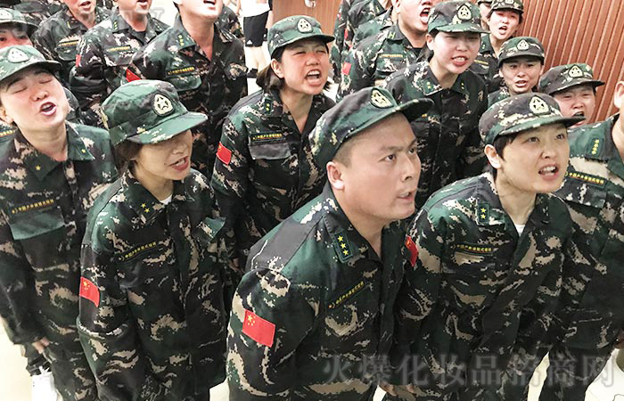 不拋棄，不放棄！艱苦奮斗，自力更生！
