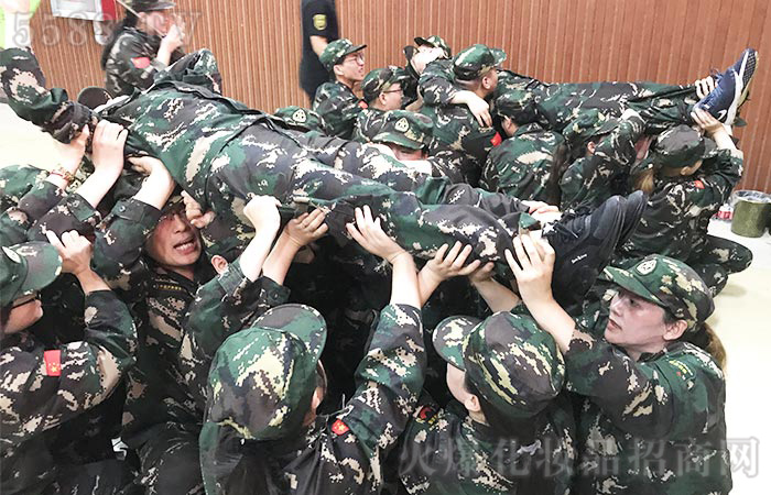 團結協作，突破自我！